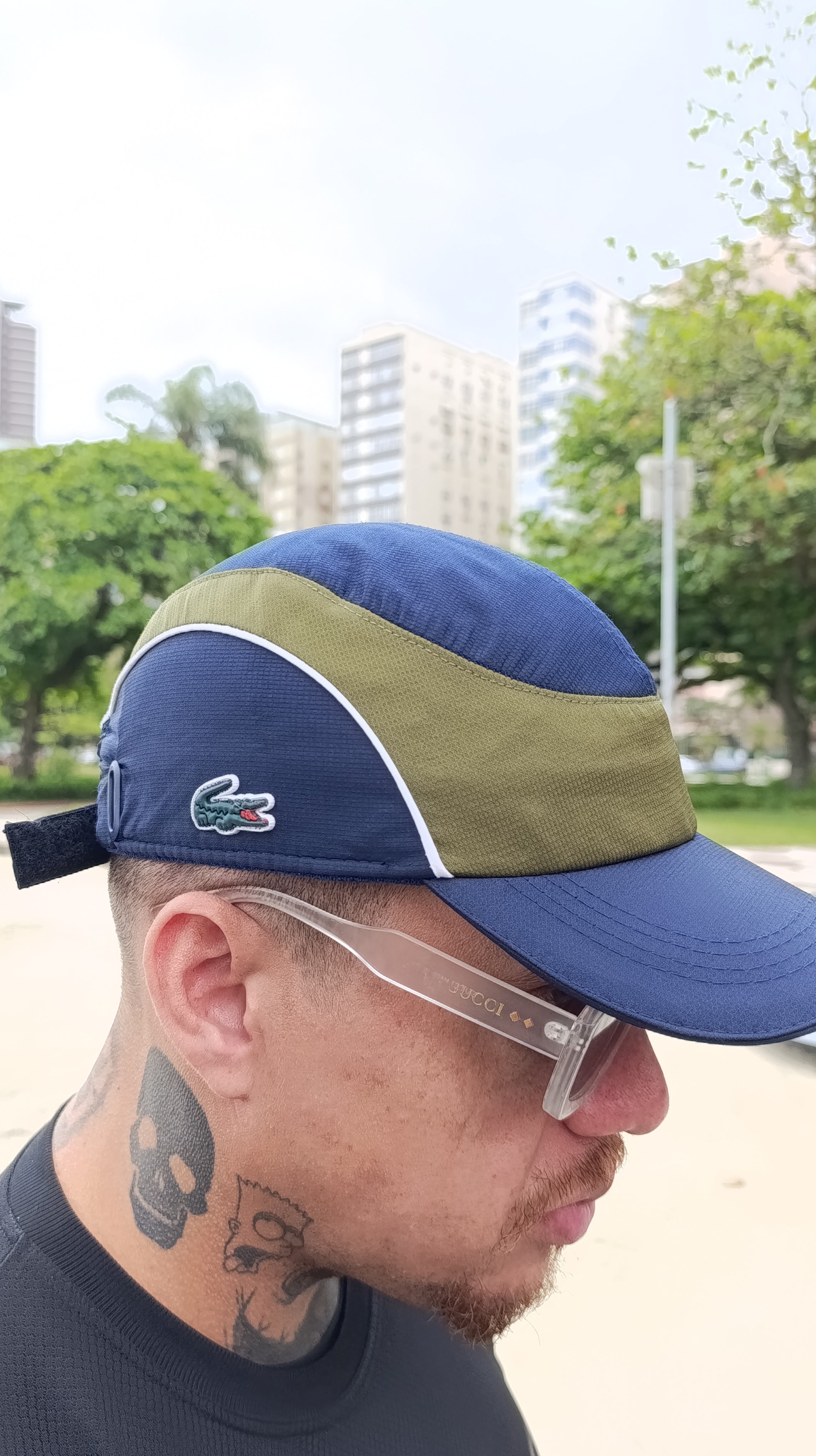 Boné Lacoste Performance – Para Corrida, Pedal e Treinos | Resistente à Água